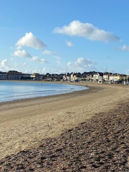 The Bolthole - Only Footsteps From The Beach. Weymouth Exterior foto